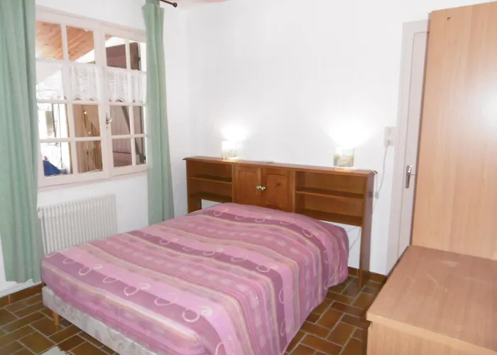 Maison A Proche Pour 6 Pers., Animaux Admis - Fr-1-823-17 펜션