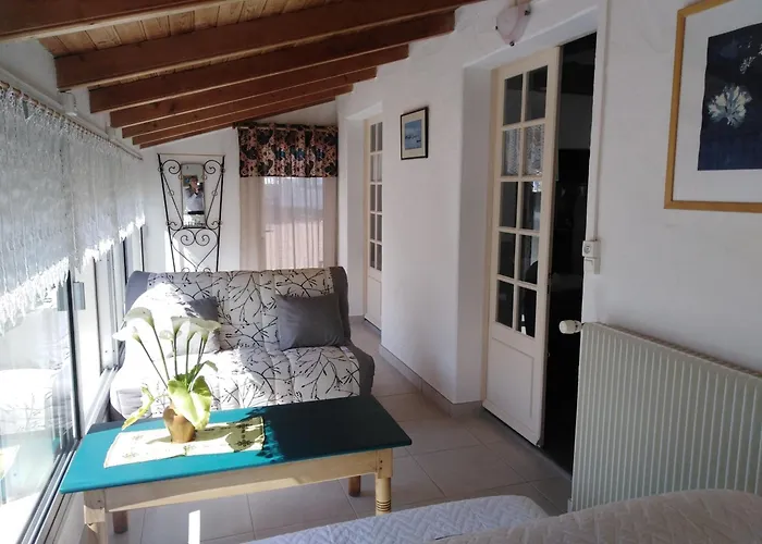 Maison A Proche Pour 6 Pers., Animaux Admis - Fr-1-823-17 *