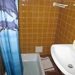 Maison A Proche Pour 6 Pers., Animaux Admis - Fr-1-823-17 *